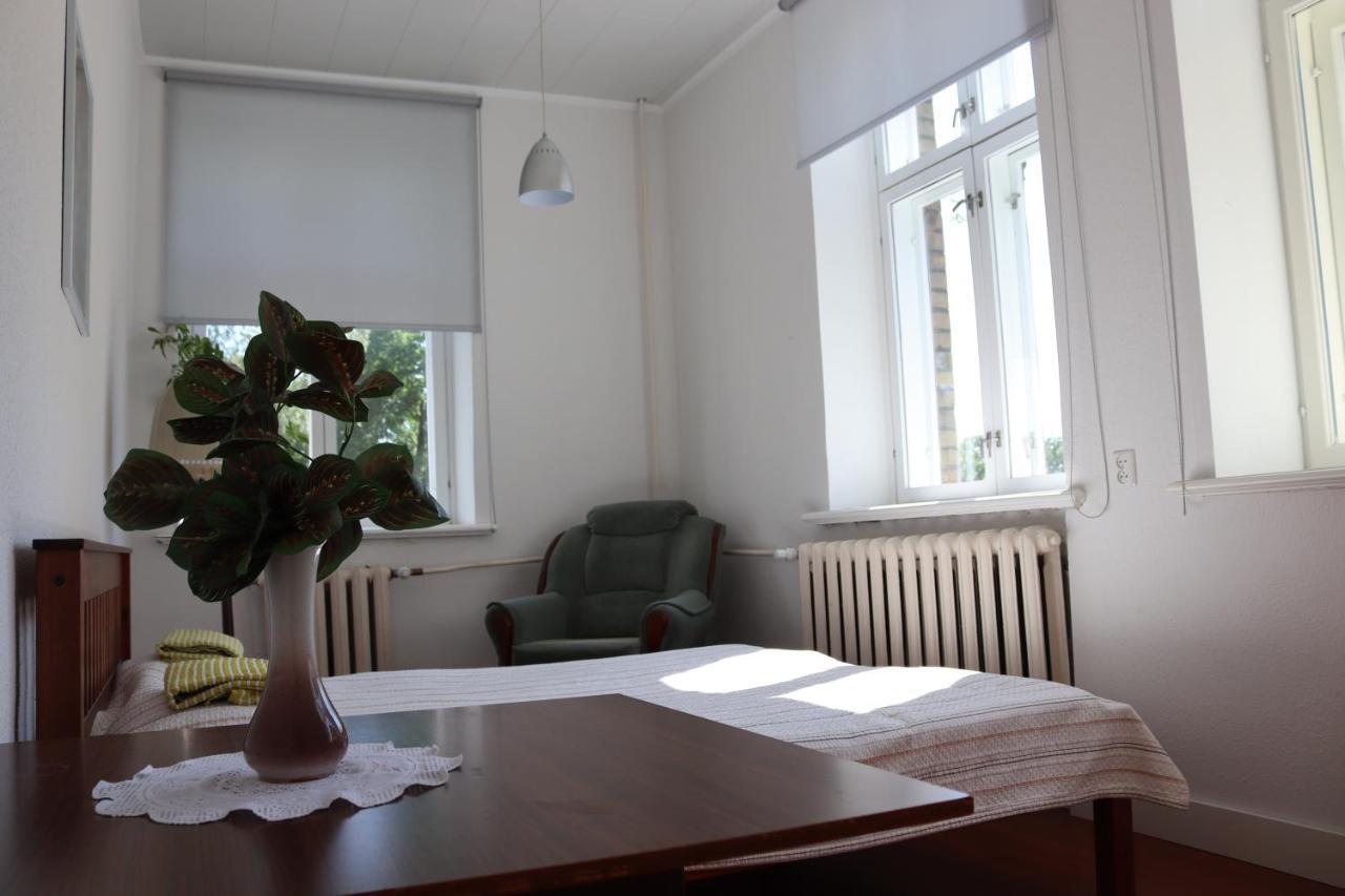 Hostel Louna Пярну Экстерьер фото