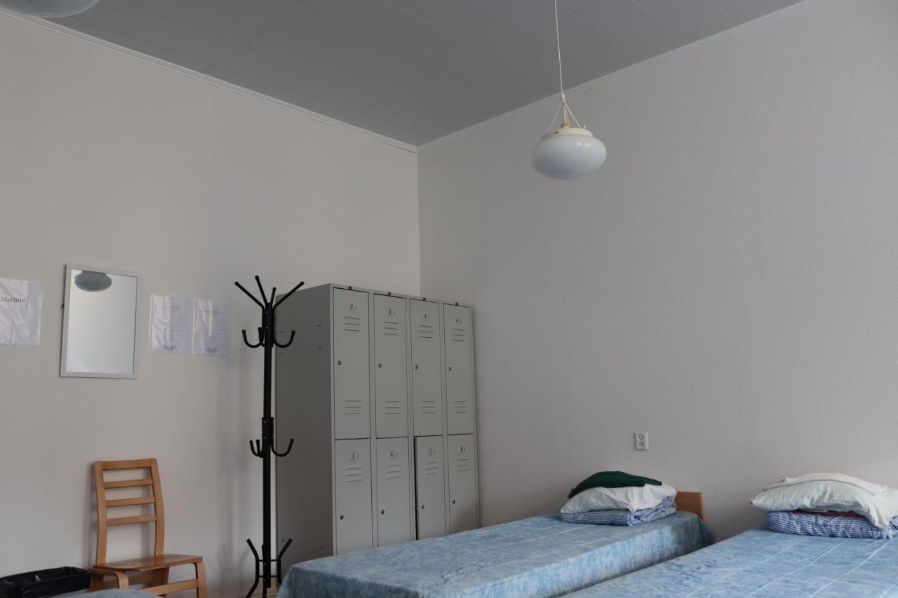 Hostel Louna Пярну Экстерьер фото