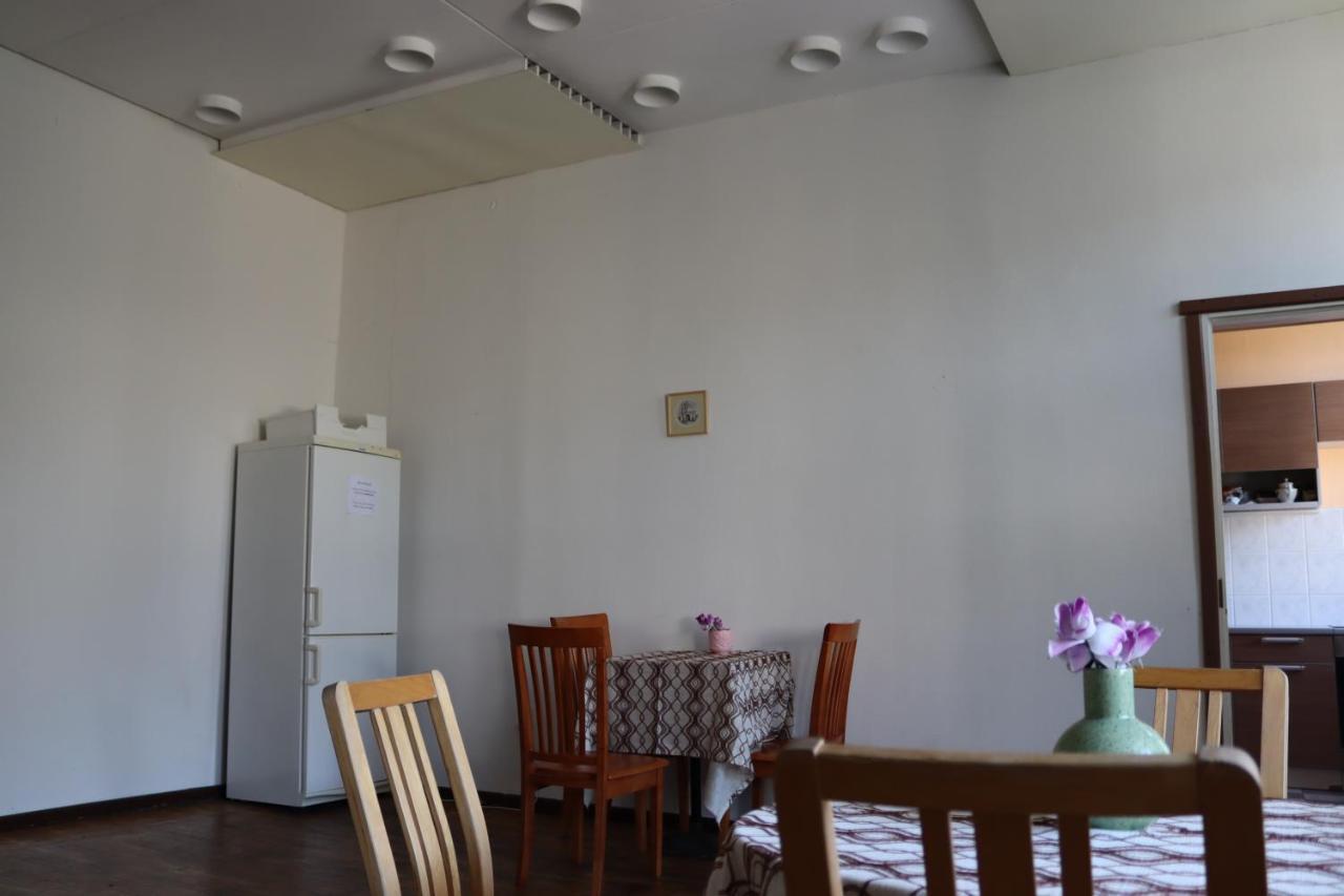 Hostel Louna Пярну Экстерьер фото