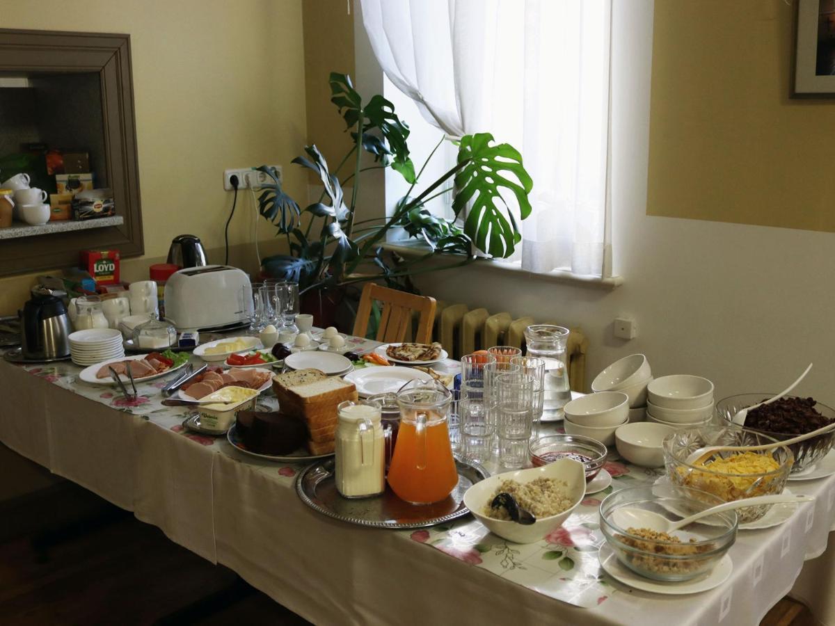 Hostel Louna Пярну Экстерьер фото