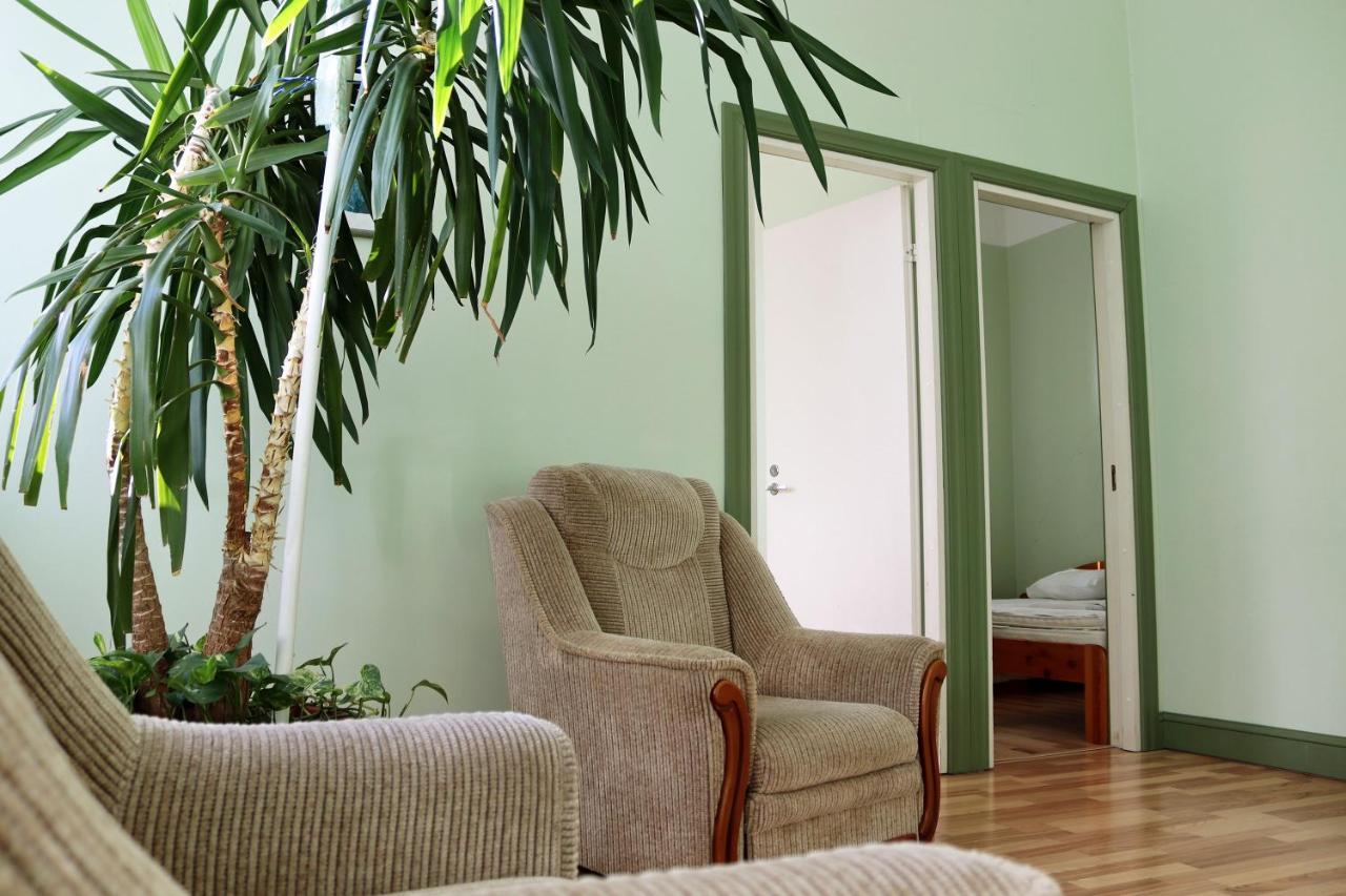 Hostel Louna Пярну Экстерьер фото